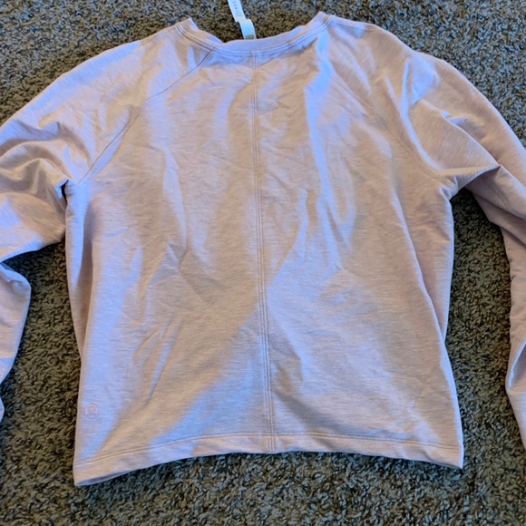 Lululemon Cropped Light Pink Sweatshirt - Picture 4 of 4